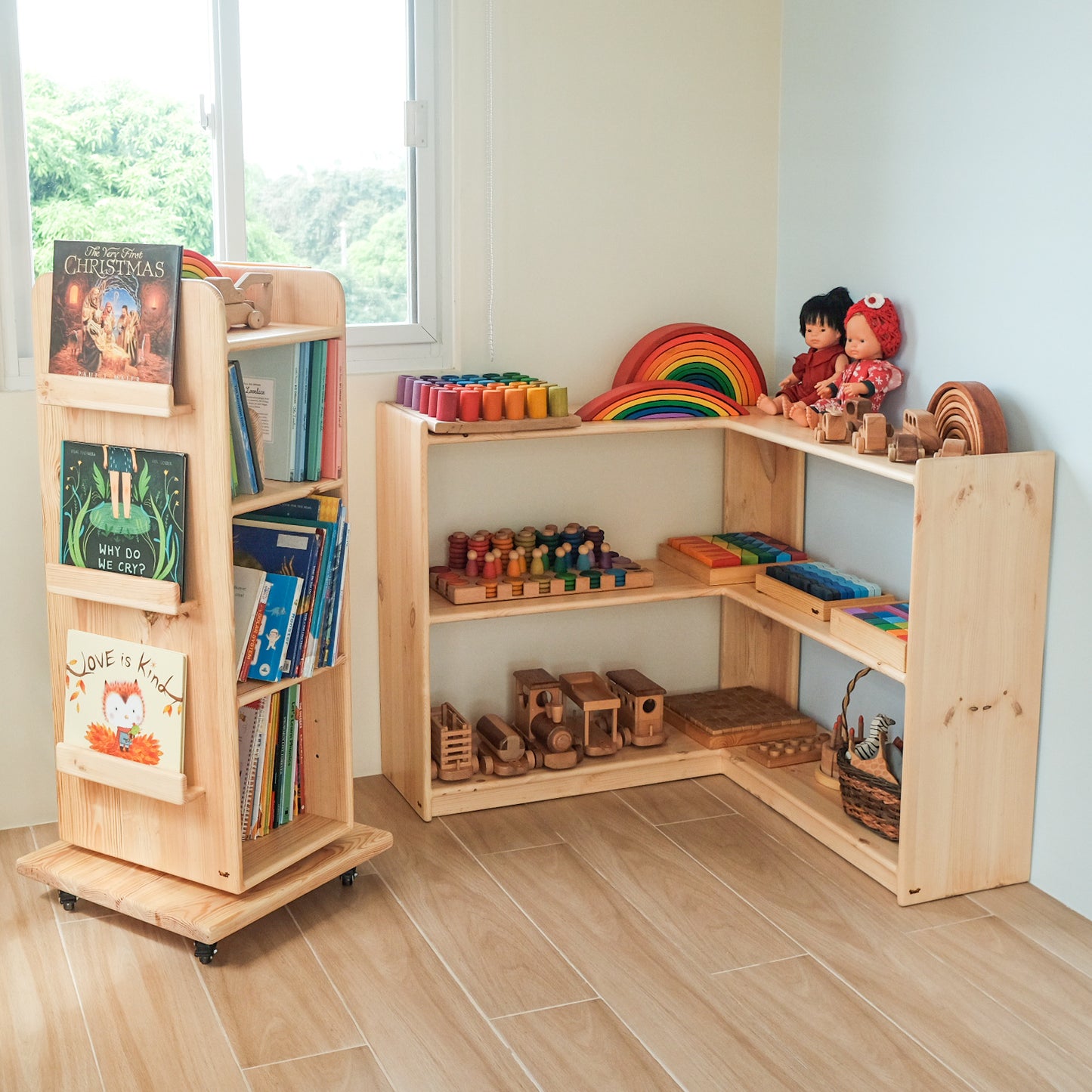 Rotating Bookshelf