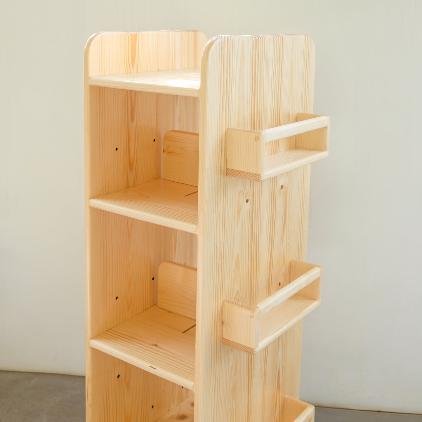 Rotating Bookshelf