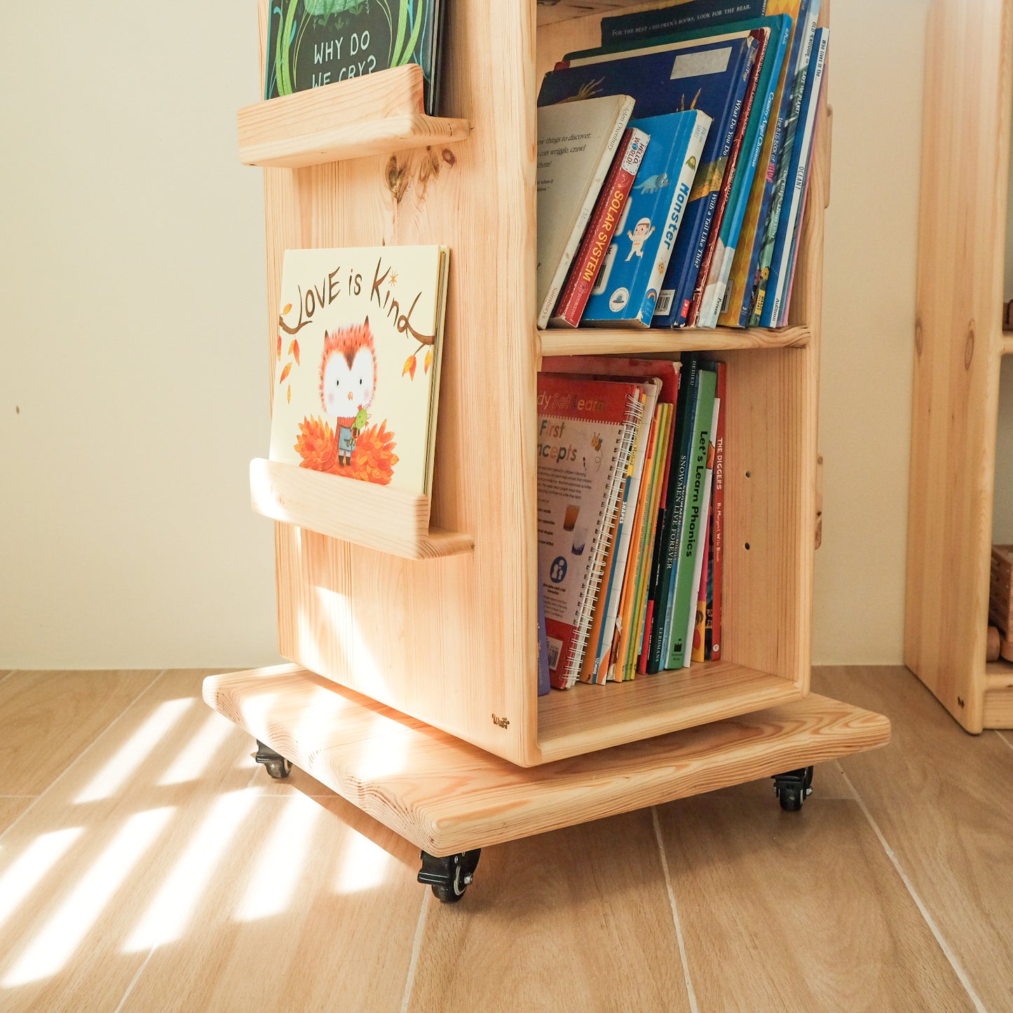 Rotating Bookshelf